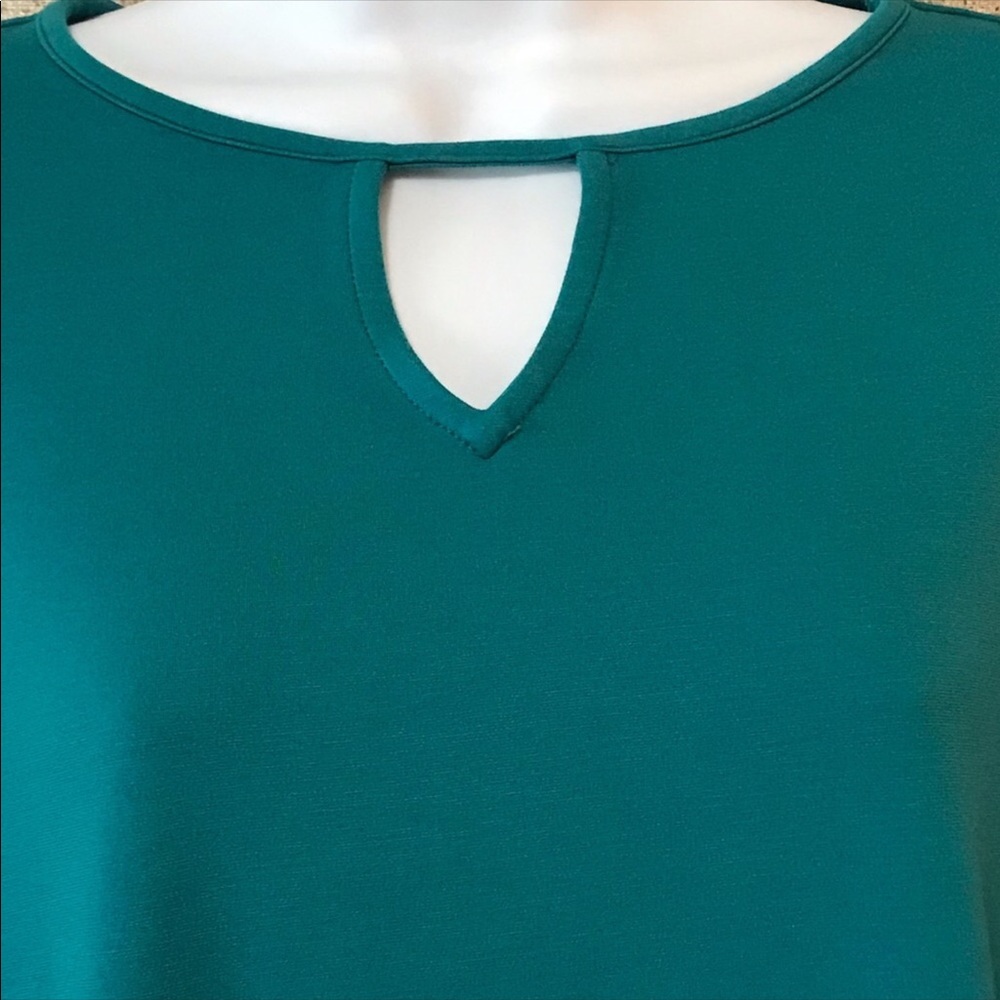 CLEARANCE | Isaac Mizrahi Keyhole Knit Top w/Split Ruffle Fluted Sleeve Blouse - Picture 5 of 14